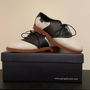 Men’s size 8.5 Giorgio Brutini oxfords
